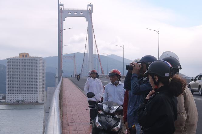 Hôm nay đại bàng vàng USS Carl Vinson của Hạm đội 7 Mỹ rời Đà Nẵng